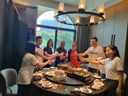 Dernières nouvelles de l'entreprise Le client brésilien a visité l'usine Xinwei