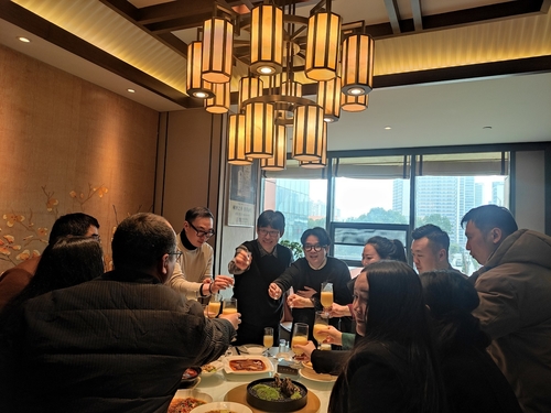 Dernières nouvelles de l'entreprise Le client coréen a visité l'usine Xinwei