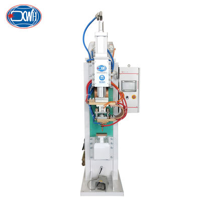 Un bon prix. Machine de soudure multi-taches de résistance pneumatique en métal pour tube galvanisé en ligne