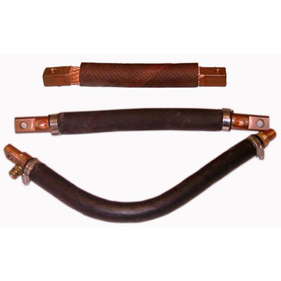 Un bon prix. 1.5m 0,8mm câbles sans coups refroidis à l'eau pour soudeur à points de résistance en ligne