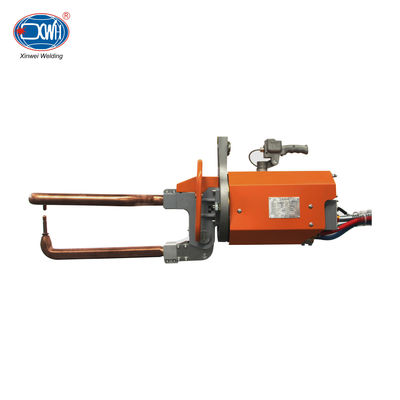 Un bon prix. course portative pneumatique de la tôle de machine de soudage par points 0.5mpa 140mm en ligne