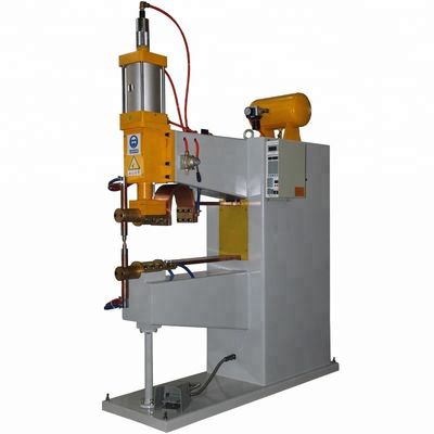 Un bon prix. machine de soudure d'écrou de projection de 18mm en ligne