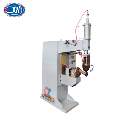 Un bon prix. Soudeuse longitudinale de couture de pression atmosphérique de machine circulaire verticale de soudure continue en ligne