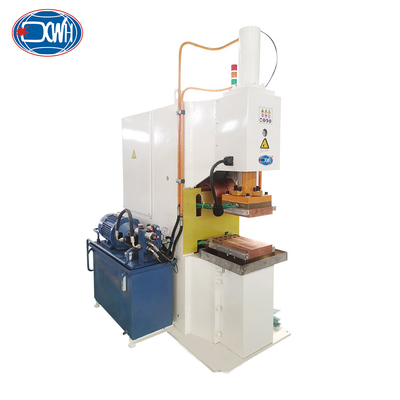 Un bon prix. Piédal de pied Mfdc Résistance au refroidissement à l'eau Machine de soudage par diffusion de cuivre en ligne