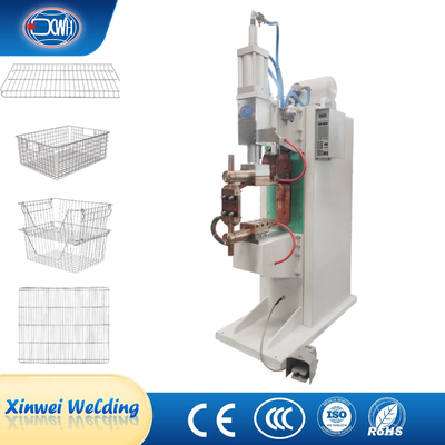 Un bon prix. Machine de soudage Wiremesh pour petite cage de rebar soudé par plateau de maillage soudage à la pointe en ligne