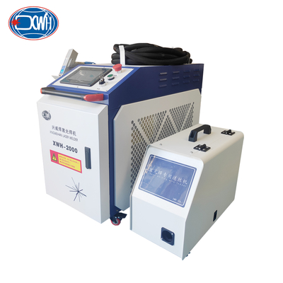 Un bon prix. Machine de soudage à fibres optiques de 3KW 1500W en ligne