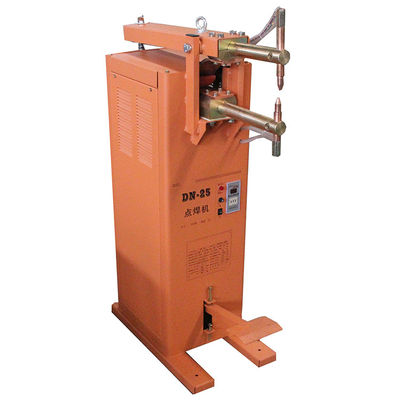 Un bon prix. Le CE manuel automatique de machine de soudage par points du corps 380V 10kva a approuvé en ligne