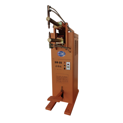 Un bon prix. Machine de soudure minuscule automatique des véhicules à moteur refroidie à l'eau de point pour l'acier inoxydable en ligne